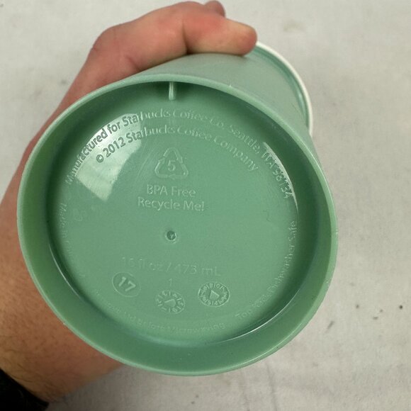 Starbucks Green Reusable Coffee Cup With Lid 16 Fl Oz BPA Free Plastic - Picture 3 of 7